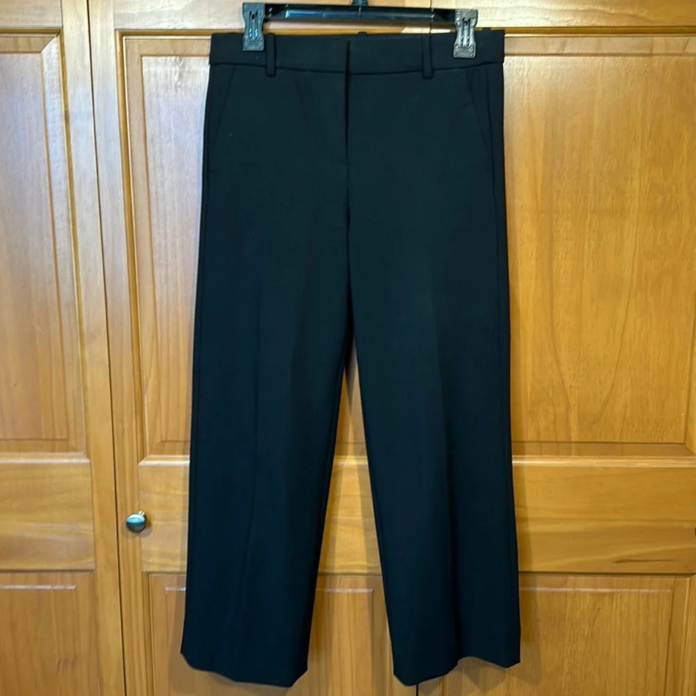 J Crew Black High Rise Crop Peyton Pant in Four Way Stretch EUC Size 4